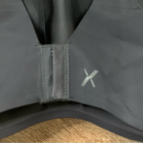 Knix Womens black catalyst 3 hook bra 8+ - Picture 4 of 8